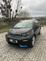 BMW i3s (120 Ah), 135kW s 8-fach bereift Electronic