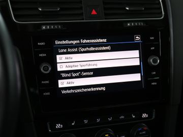 Volkswagen Golf Variant 1.6TDI DSG IQ DRIVE LED KAMERA ACC