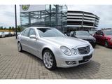 Mercedes-Benz E 230 Avantgarde Sportpaket 1.Hand top gepflegt - Mercedes-Benz E 230 mit Benzin-Antrieb