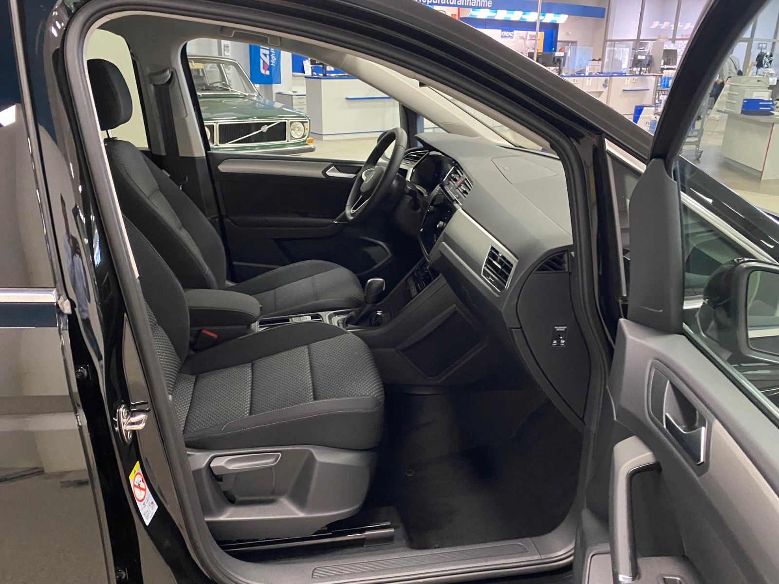 Fahrzeugabbildung Volkswagen Touran 1.5 TSI OPF DSG+ACC+NAVI+4J. GARANTIE+AHK