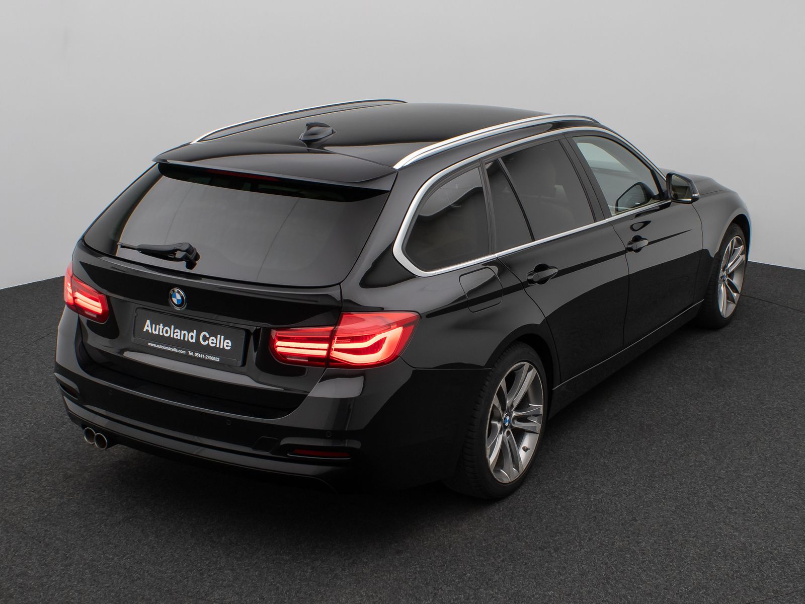 Fahrzeugabbildung BMW 320d xD PDC HUD Lenkrhzg Stop&Go Alarm Komfort