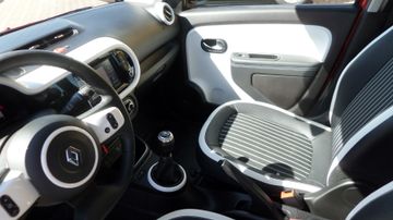 Renault Twingo Intens 1.0 SCe 65 PS mit Navi Klimaautoma