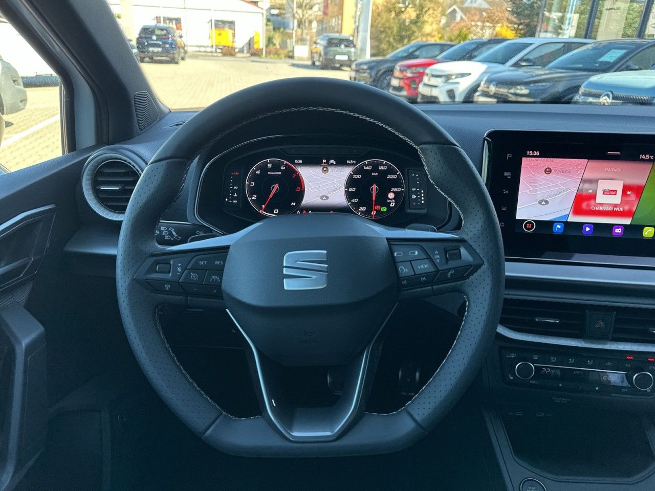 Fahrzeugabbildung SEAT Arona FR Black Edition 1.5 TSI 150 PS DSG - mit KI generiert/bearbeitet