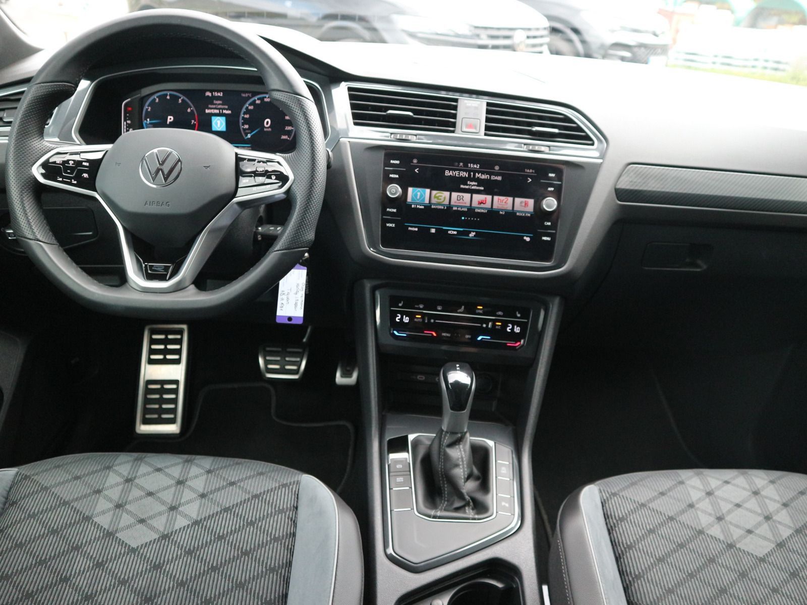 Volkswagen Tiguan - Bild 12