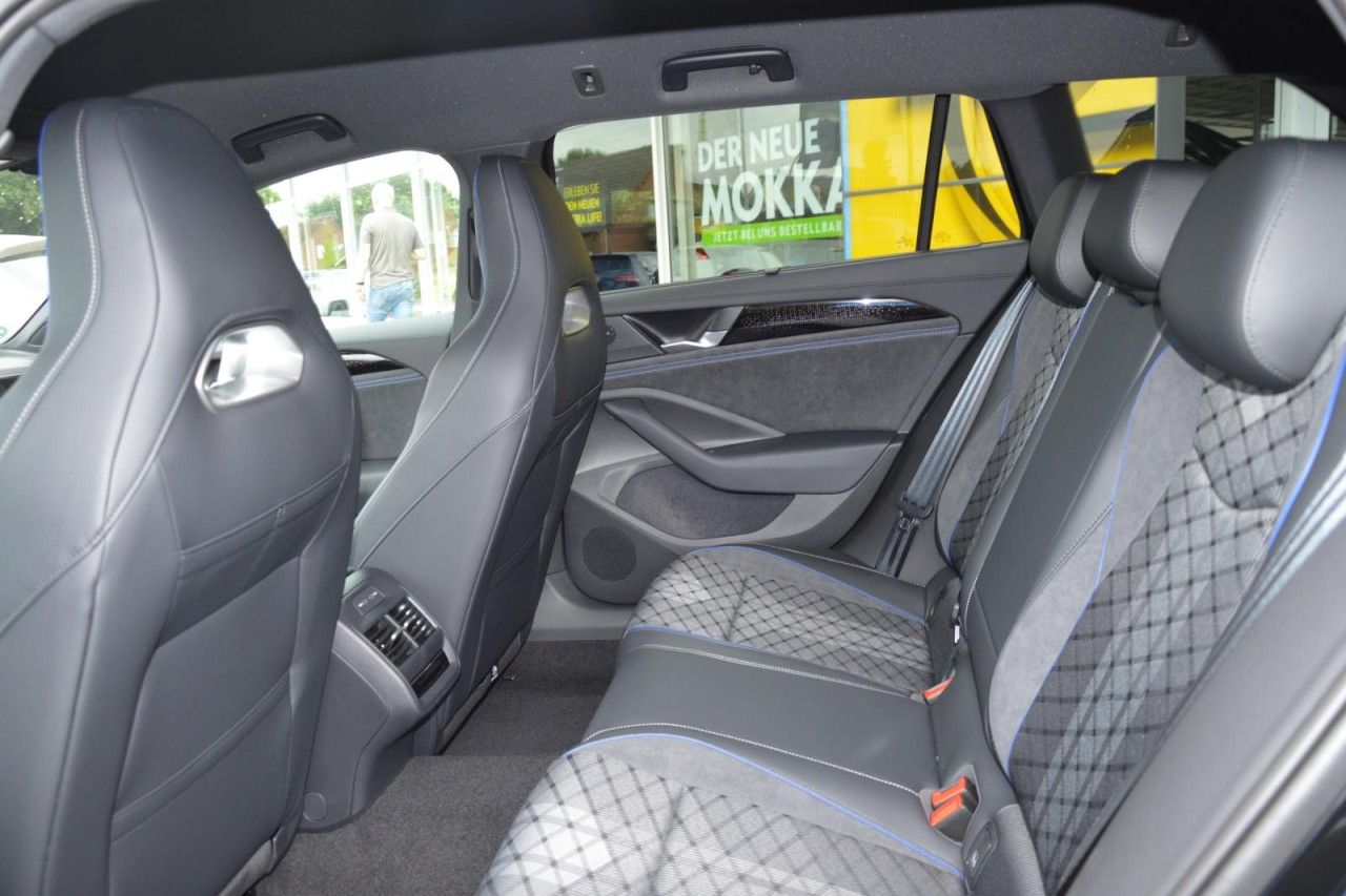 Volkswagen Passat Variant 2.0 TDI 142 kW 4Motion R-Line foto 6