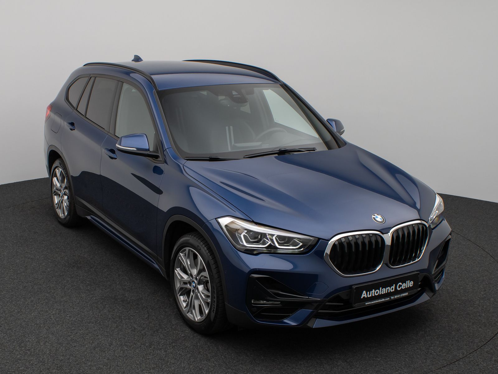 Fahrzeugabbildung BMW X1 xD25e Sport Line Parkassist DAB HiFi Komfort