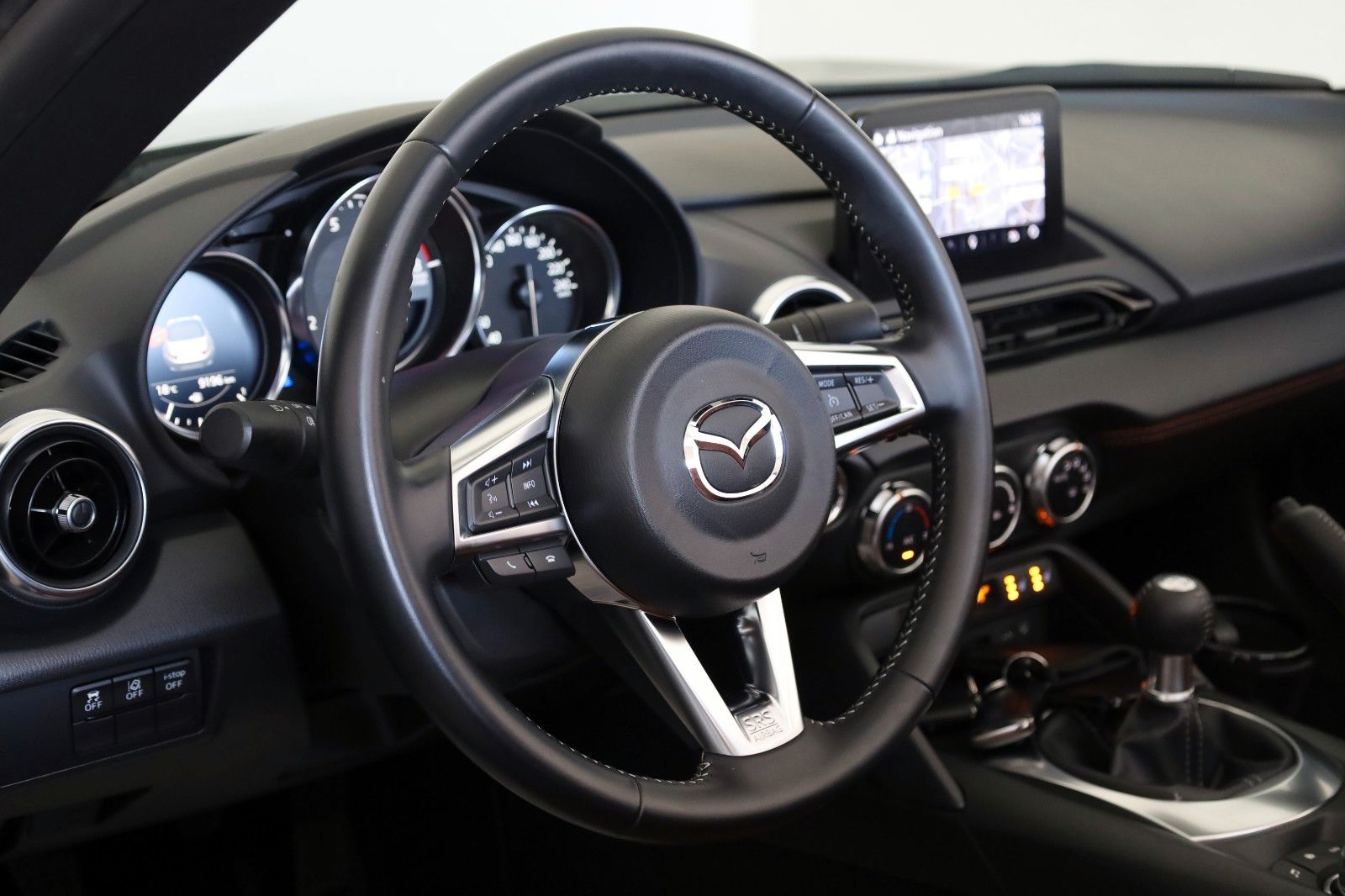 Fahrzeugabbildung Mazda MX-5 Kazari,Leder,Navi,Matrix LED,Kamera,BOSE