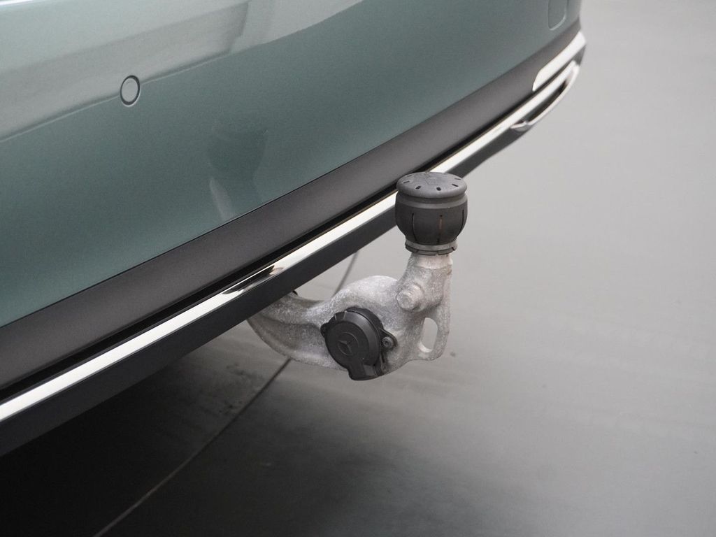 Mercedes-Benz E 300 e Luxury Line Rijassistentiepakket, Wegkla