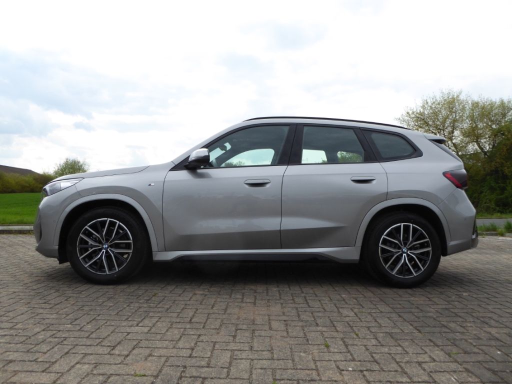 BMW X1 xDrive20d M Sport Navi LED AHK Harman/Kardon imagem 2