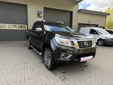 Nissan Navara NP300 Tekna Double Cab 4x4 *AHK *LED - Nissan Navara mit Panoramadach