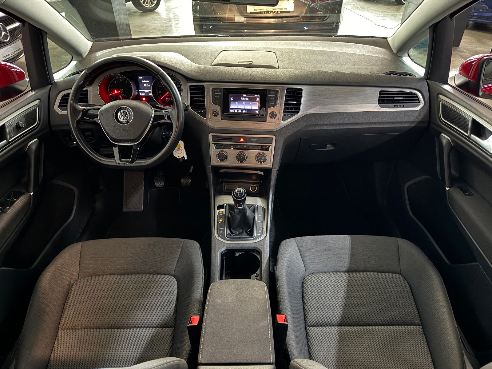 Fahrzeugabbildung Volkswagen Golf 7 TSI SPORTSVAN COMFORTLINE MEDIA PAKET 1.H