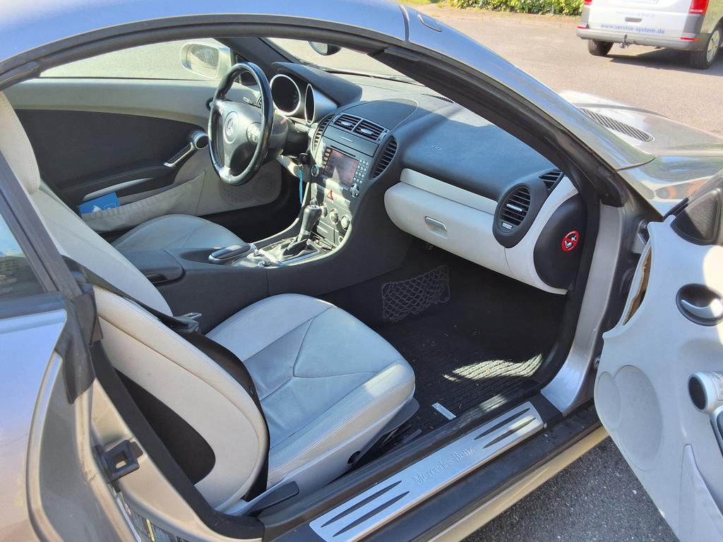 Mercedes-Benz SLK 350
