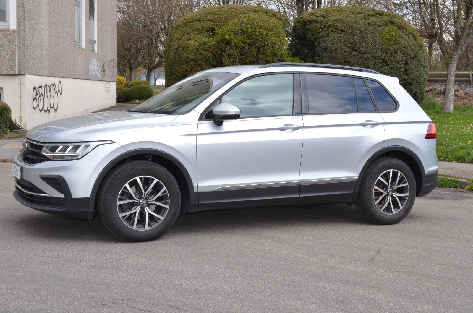 Volkswagen Tiguan Life  AHK