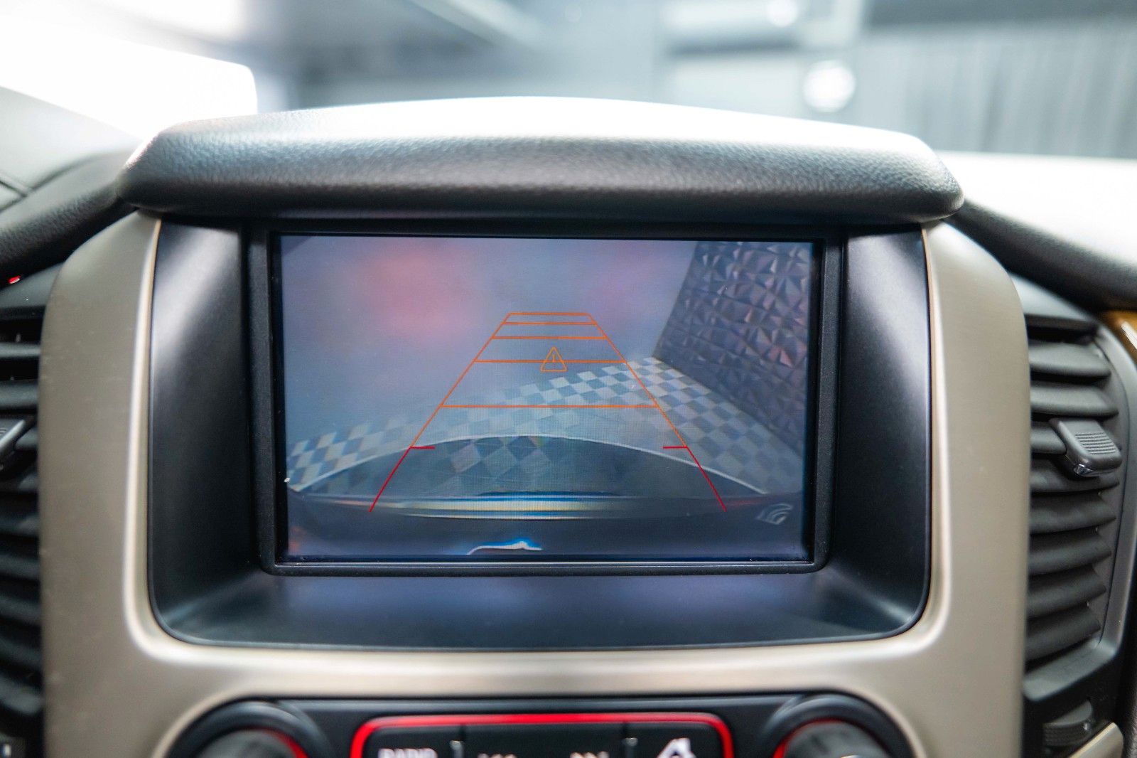 Fahrzeugabbildung GMC Yukon 6.2 V8 DENALI 4x4 LED *Unfallfrei*TV*ACC*