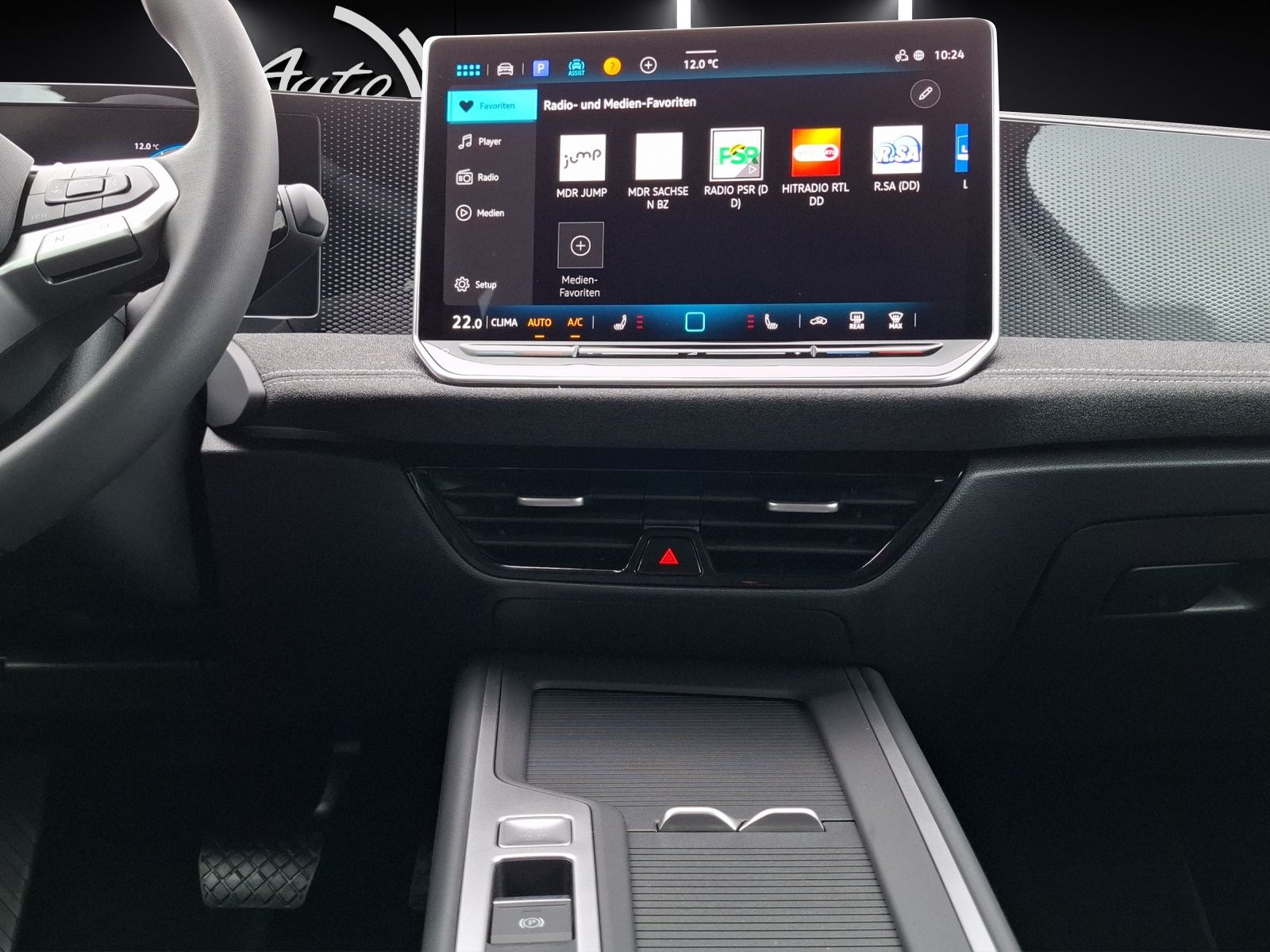Fahrzeugabbildung Volkswagen Passat Variant eTSI DSG LED CarPlay AID ACC RFK