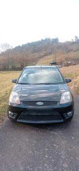 Ford Fiesta 1,4 Black Magic - Ford Fiesta: Magic