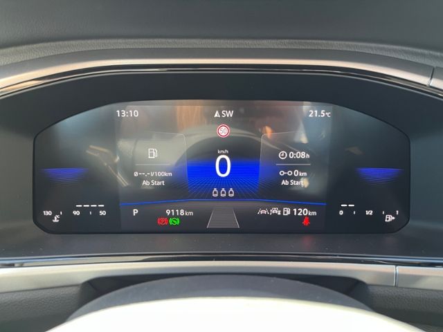 Fahrzeugabbildung Volkswagen T-ROC Life 1.5 TSI DSG KLIMA LED NAVI ALU