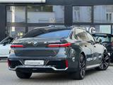 BMW 740d xDrive M Sport SkyPano DA Prof PA Prof AHK - BMW 740 mit Diesel-Antrieb: Automatik