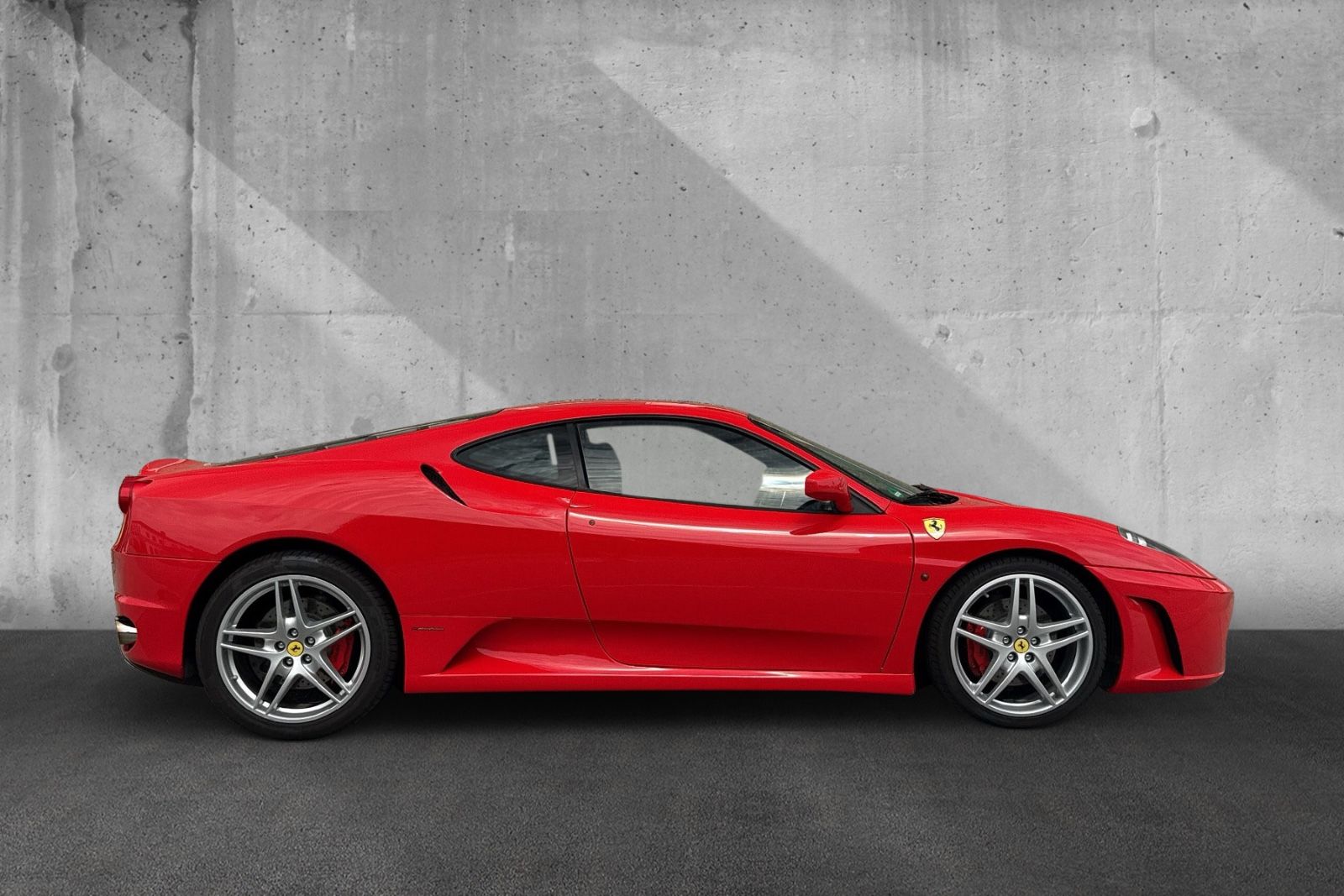 Fahrzeugabbildung Ferrari F430 F1*DT Auto*2. Hand*20 Services bei Ferrari!