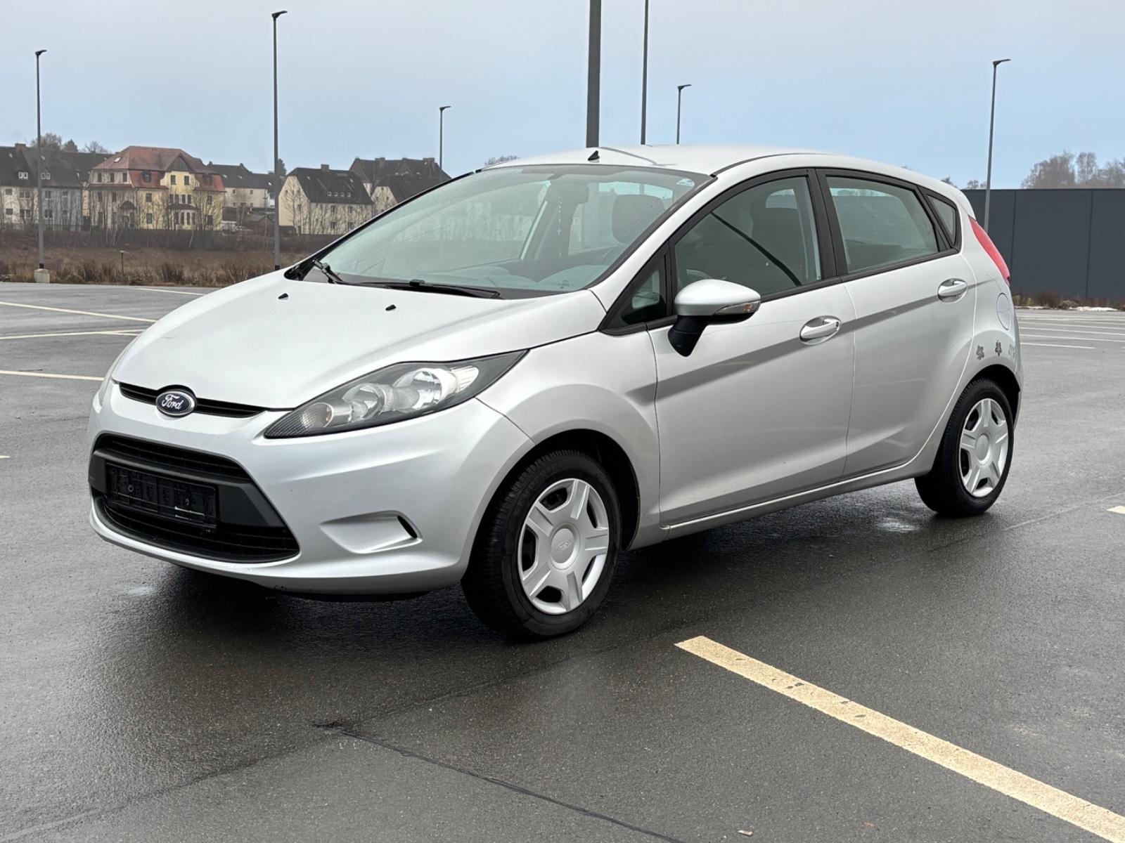 Ford Fiesta Trend SHZ TÜV 11/2027 1. Hand