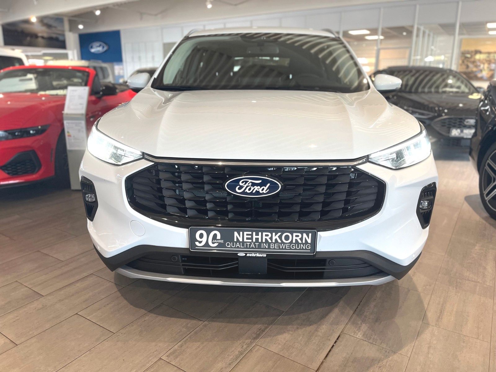 Fahrzeugabbildung Ford Kuga PHEV Titanium NAVI Kamera Winter Paket