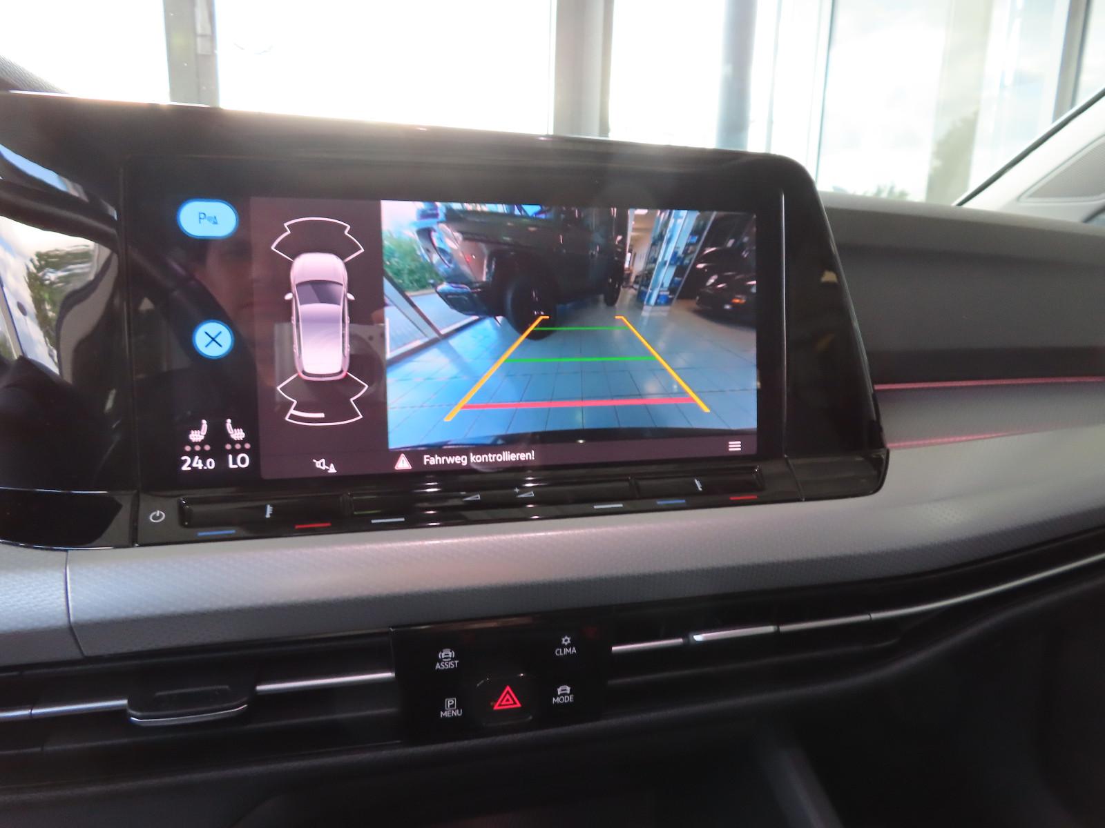 Volkswagen Golf VIII Lim. Move DSG PANO ACC AHK LED, миниатюра 14