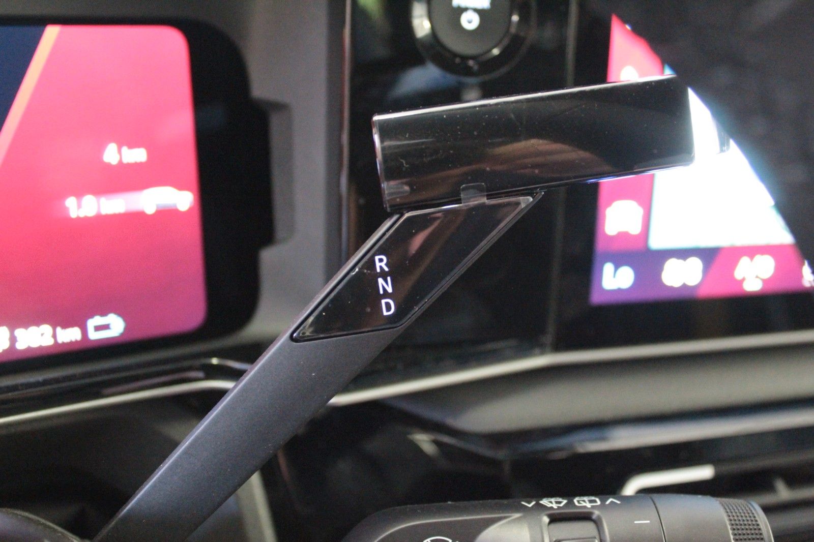 Fahrzeugabbildung Renault R 4 150 Comfort Range Iconic *Vollausstattung*