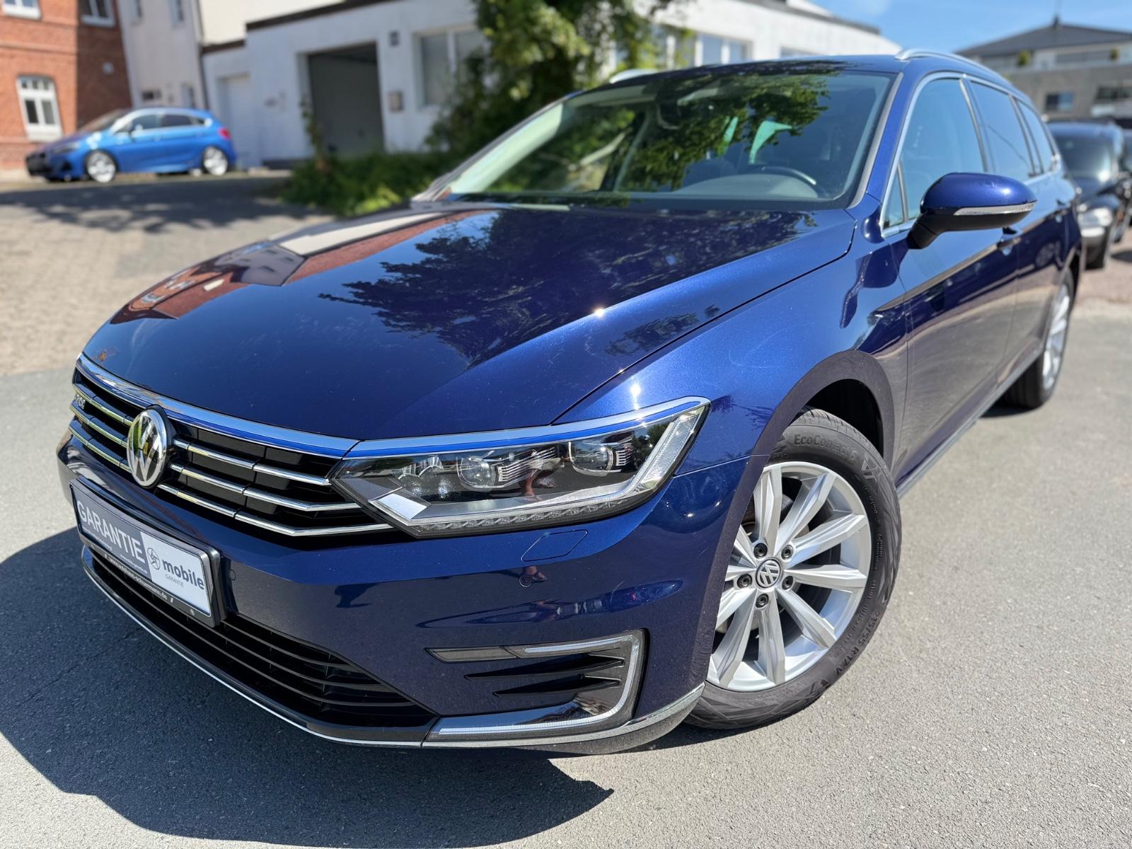 Volkswagen Passat 1.4TSI GTE VirtuCock ACC AHK PANO 1.Hand