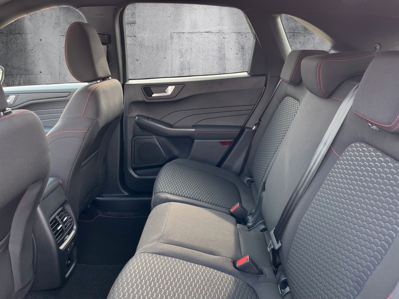Fahrzeugabbildung Ford Kuga ST-Line