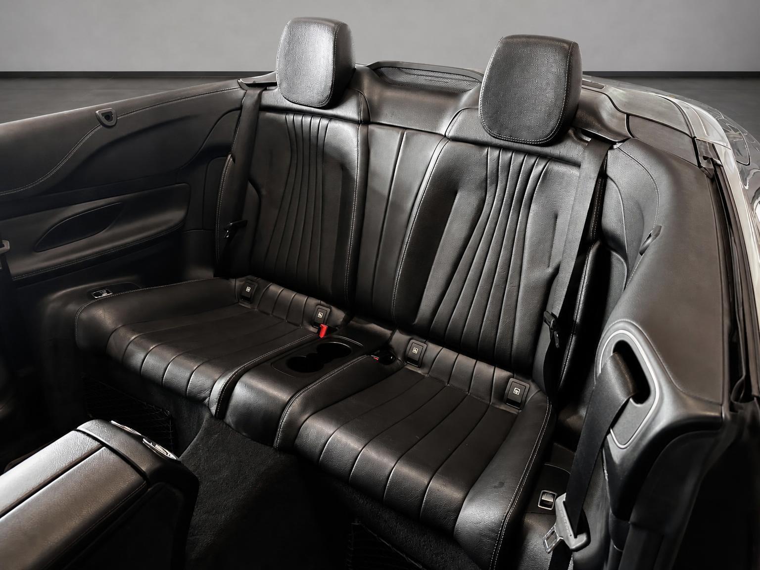 Mercedes-Benz E 220d Cabrio//NAVI//2.Hand//Massage