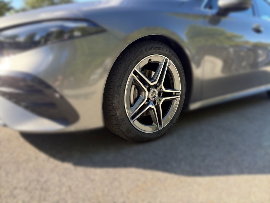 Mercedes-Benz A 180 AMG LED CARPLAY SHZ KAMERA foto 4