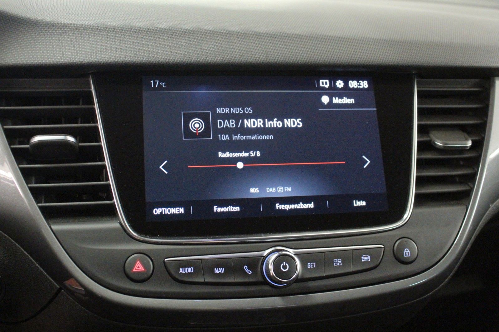 Fahrzeugabbildung Opel Crossland Ultimate 1.2 Turbo