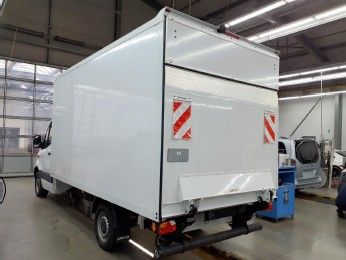 Fahrzeugabbildung Mercedes-Benz Sprinter 317 Koffer LBW 4.325 3 Sitze Navi Klima