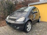 Mercedes-Benz A 140, TÜV 04/2027, Klimaanlage, AMG Felgen - graue Mercedes-Benz A 140