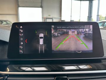 MYAUTOCENTER – Gebraucht- und Jahreswagen mit Werkstattservice in Pfaffenhofen BMW 520 *KEYLES*HEAD-UP*PANO*ACC*AHK*PDC(CAM)*