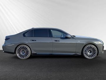 BMW 750 - 2