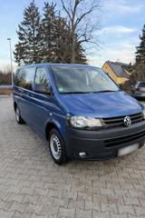 Volkswagen T5 Caravelle - Volkswagen T5 Caravelle: 7 Sitzer