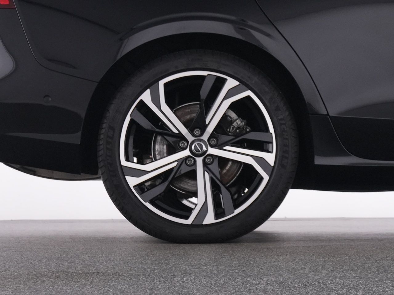 Volvo V60 B4 Plus Dark+ACC+PANO+HA&KA+LICHTPAK+BLIS+ foto 23