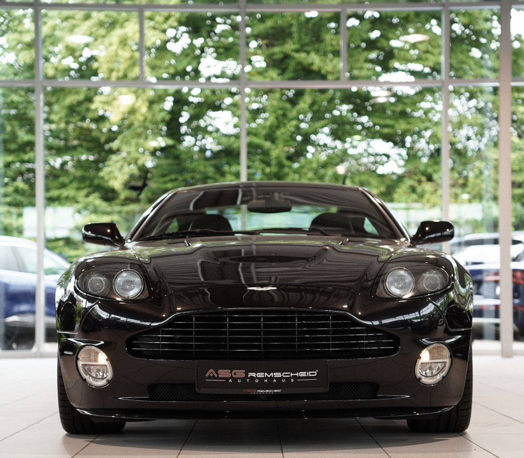 Aston Martin Vanquish