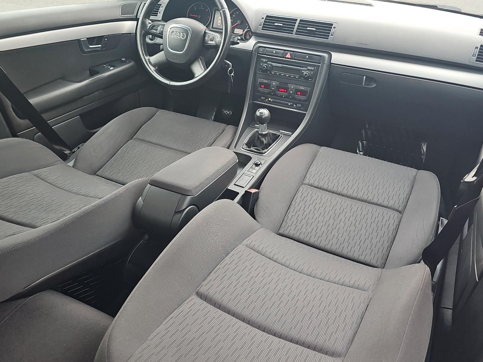 Audi A4 2006 — photo 24