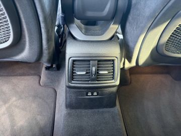 BMW X1 M Sport sDrive 20i HUD+KeyLess+LED+Navi+SHZ