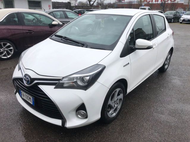 Toyota Yaris 1,5 hybrid prezzo reale senza obbli