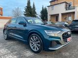 Audi Q8 50 TDI Quattro S-LINE PANO AHK STANDH. - blaue Audi Q8