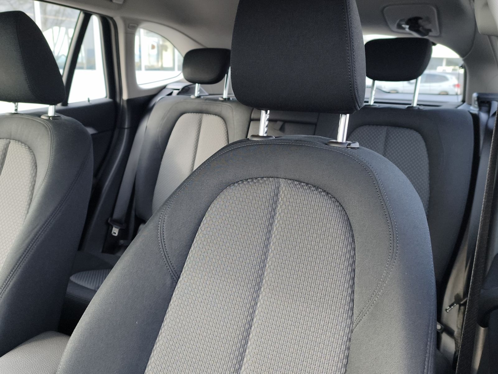 BMW X1 sDrive 18 i Aut. Advantage/SHZ/Einparkhilfe v foto 19
