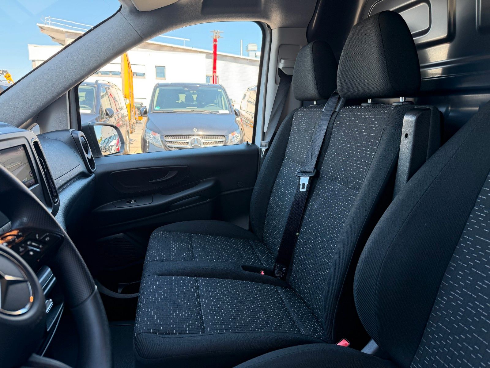 Fahrzeugabbildung Mercedes-Benz Vito 116 CDI Extral Klima AHK2,5 Kamera