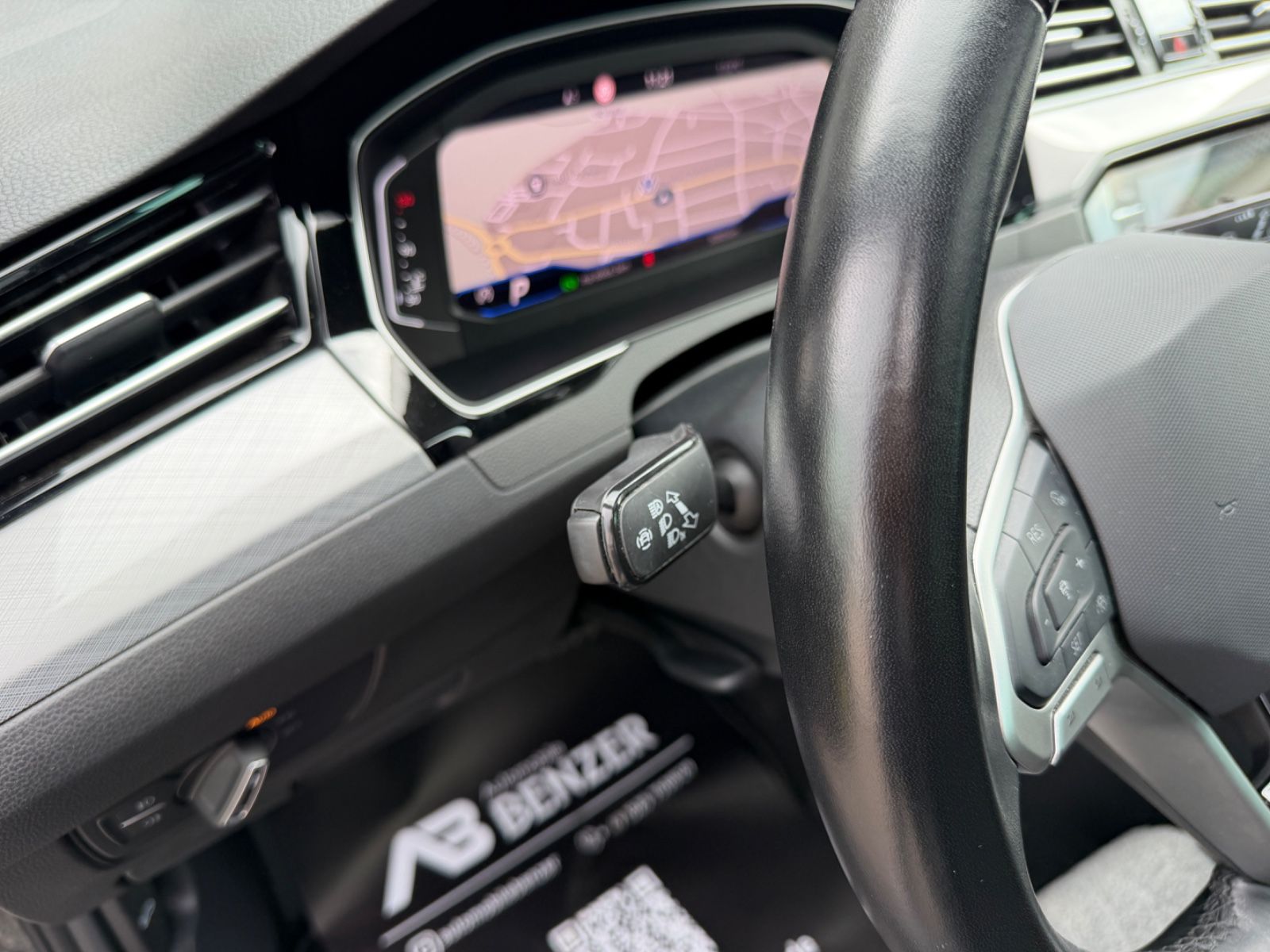 Fahrzeugabbildung Volkswagen Passat Business/AHK/Pano/LED/R-Cam/CarPlay/NAVI