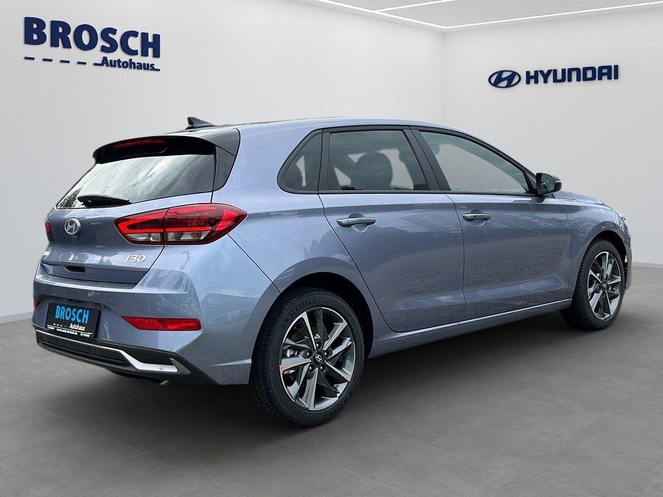 Fahrzeugabbildung Hyundai i30 MY25 1.5T 48V 7DCT ADVANTAGE PLUS-P KEYLESS+