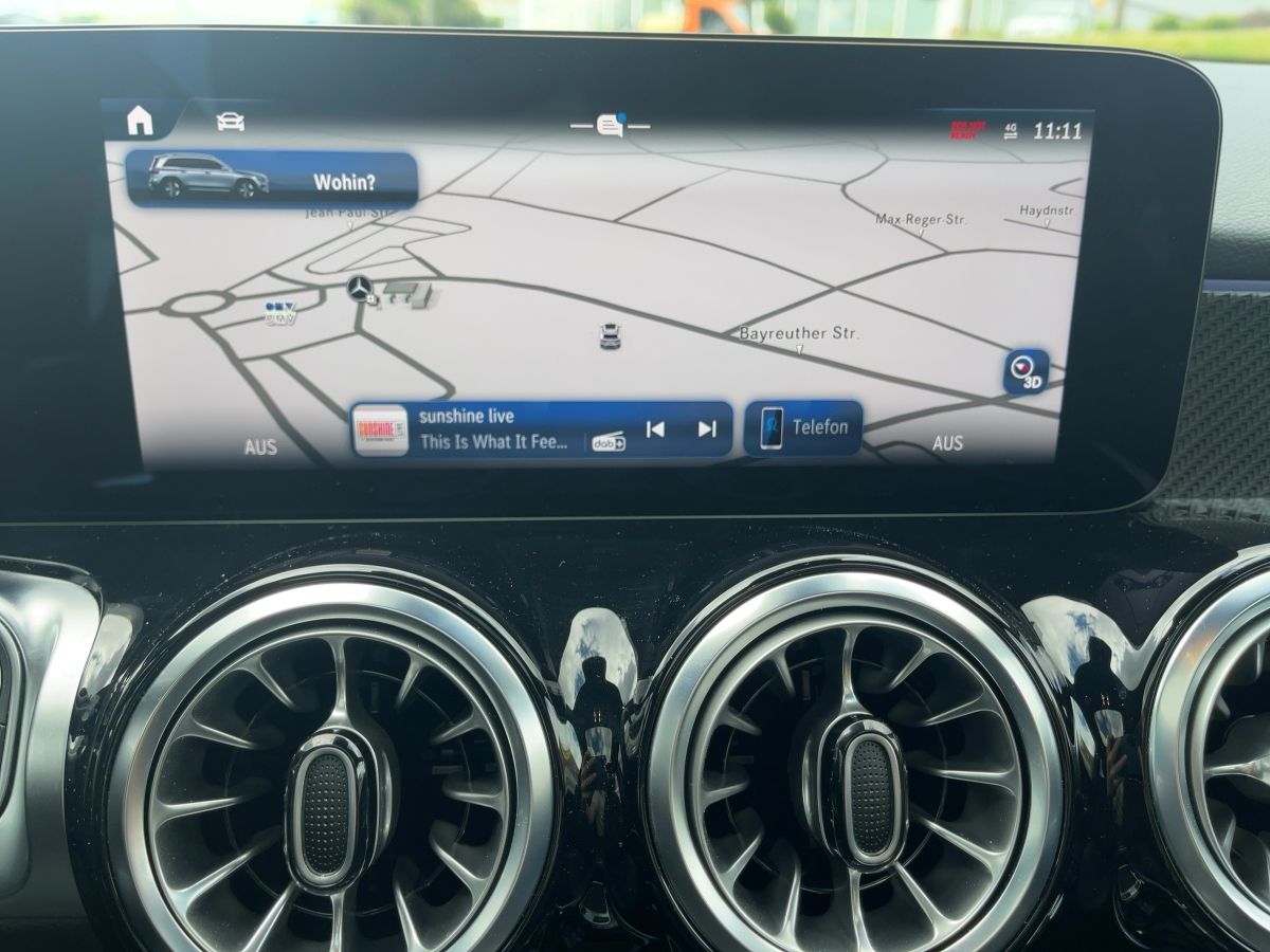 Fahrzeugabbildung Mercedes-Benz GLB 220 d 4M AMG/Night/Pano/Kamera/AHK