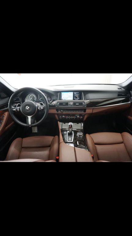 Image of BMW 530