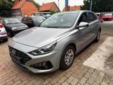 Hyundai i30 Select 6 GANG  G:KAT EURO 6 - Hyundai i30 Select mit Diesel-Antrieb